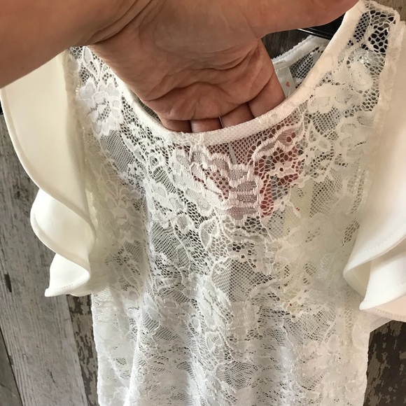 ‼️Price drop‼️‼️Adorable lace bodysuit!💞🌸💞 - Picture 3 of 7